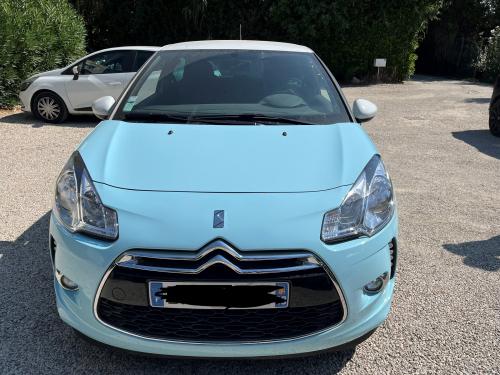 DS3 1.6 VTi 16V Airdream 120 cv ; mise en circulation 10/01/2011 ; 23 781km ; premiere main ; bleu ciel ; mise a prix 7 000 euros 